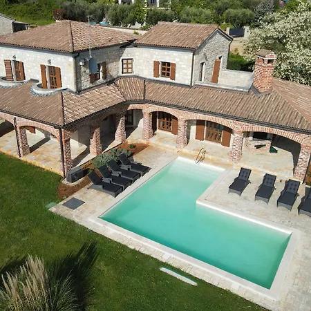 Vila Theblueview Near Porec Sveti Lovrec Pazenaticki